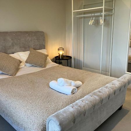 Stylish 1 Bed Flat With Private Terrace In Wimbledon - 3 The Queens London Luaran gambar