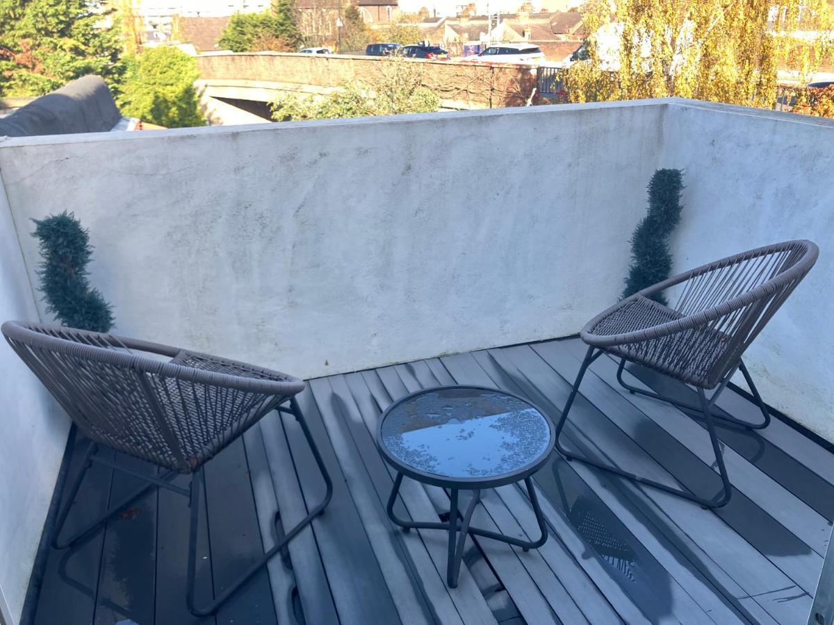 Stylish 1 Bed Flat With Private Terrace In Wimbledon - 3 The Queens London Luaran gambar